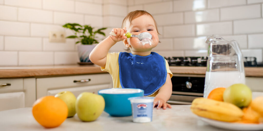 Lácteos na dieta do teu bebé: como e cando