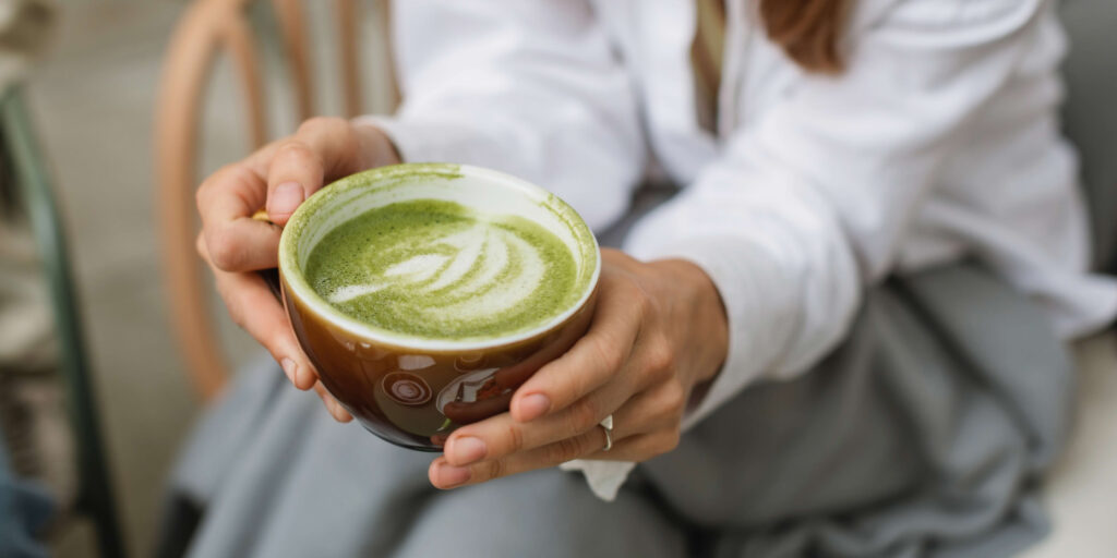 Cómo darle un toque a la leche de siempre con estas bebidas de moda