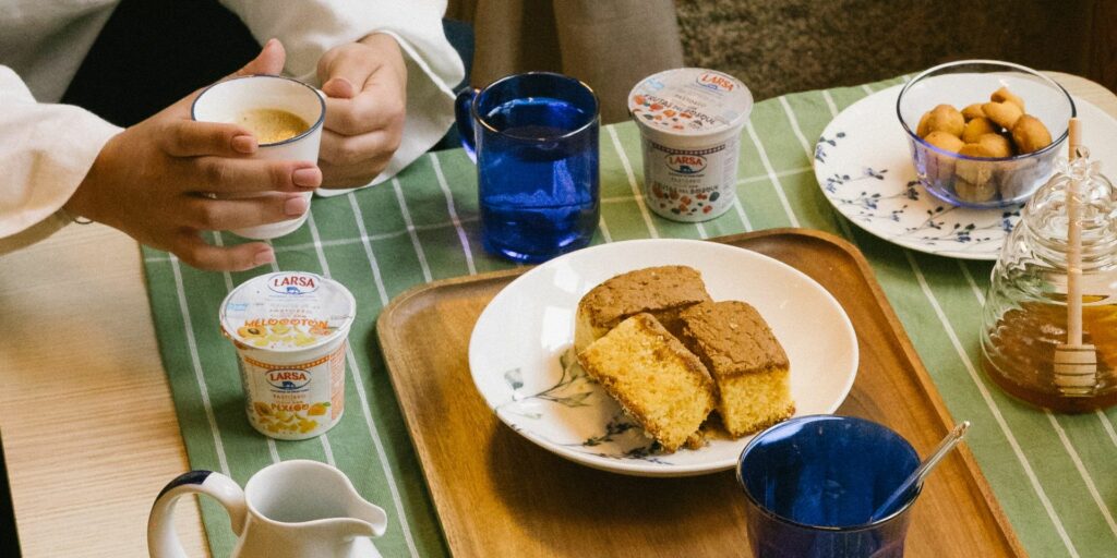 Cantos iogures se poden consumir ao día nunha dieta saudable
